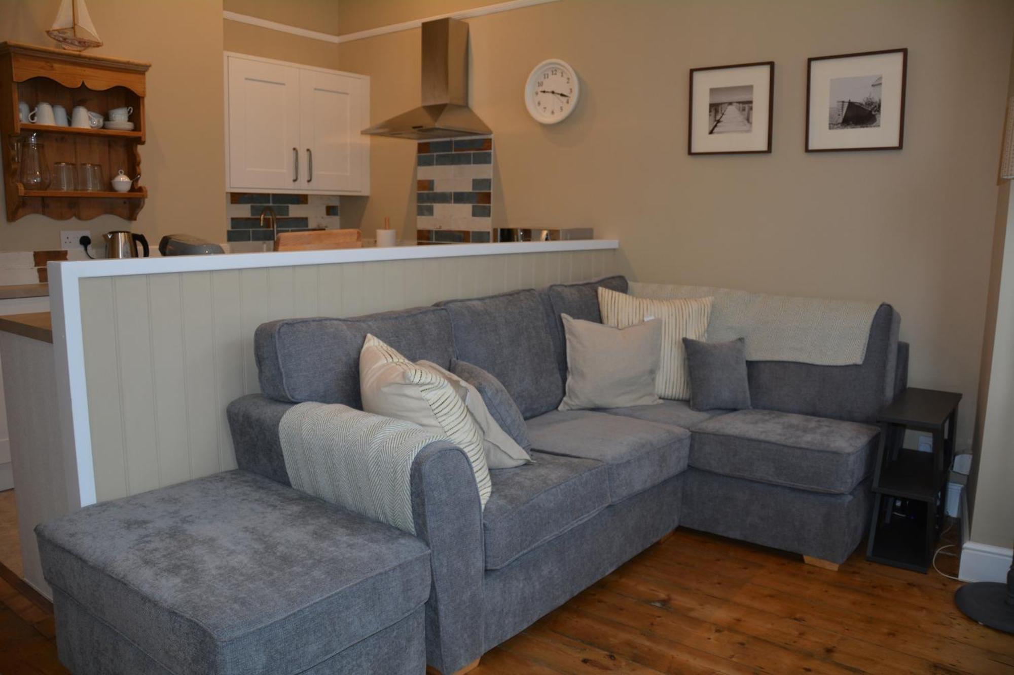 The Fabulous Number Two Apartment A Cosy Coastal Getaway クロマー エクステリア 写真